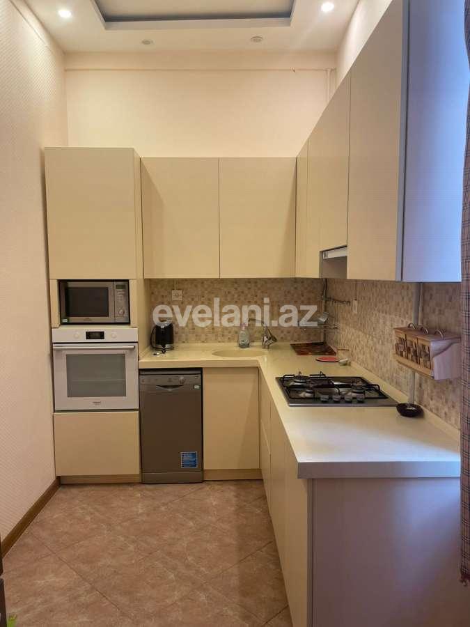 Rent, old building, 4 room, 135 m², Baku, Sabail r, Icheri Sheher m.