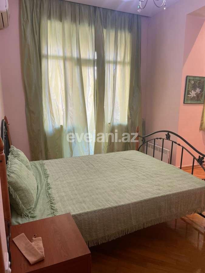 Rent, old building, 4 room, 135 m², Baku, Sabail r, Icheri Sheher m.