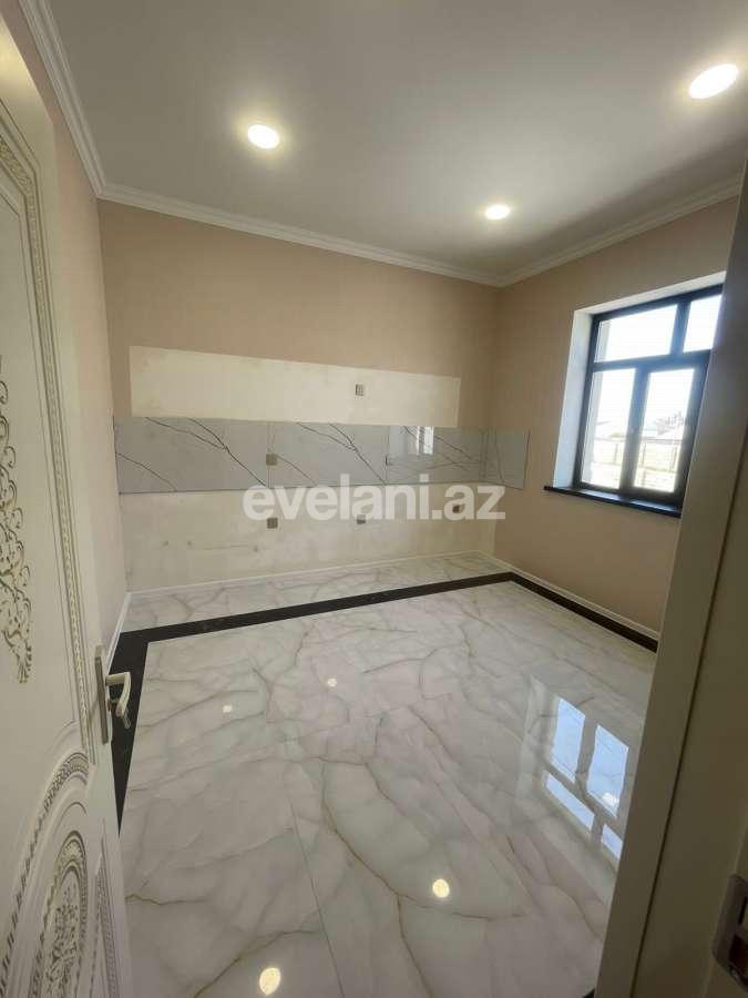 Satılır, həyət evi / bağ, 8 otaqlı, 220 m², Bakı, Binəqədi r, M. Rəsulzadə q, Azadlıq prospekti m.
