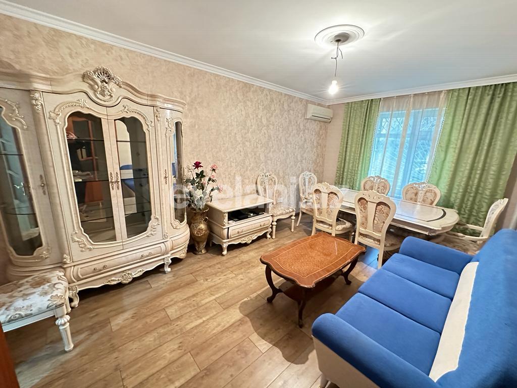 Rent, old building, 4 room, 100 m², Baku, Binagadi r, Azadlig prospekti m.