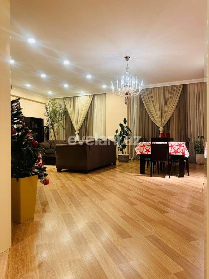 Satılır, yeni tikili, 3 otaqlı, 200 m², Bakı, Yasamal r, Elmlər Akademiyası m.