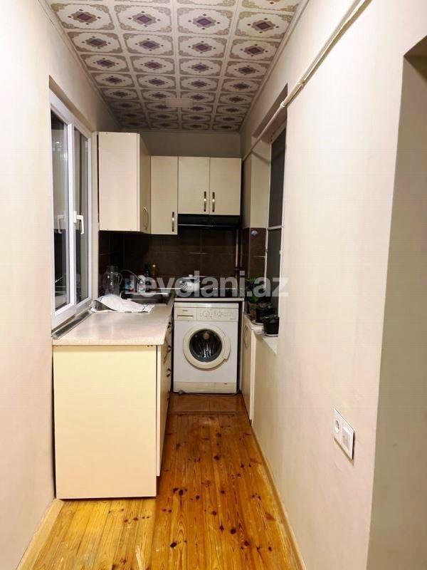 Satılır, köhnə tikili, 3 otaqlı, 55 m², Bakı, Suraxanı r, Yeni Günəşli q, Xalqlar Dostluğu m.