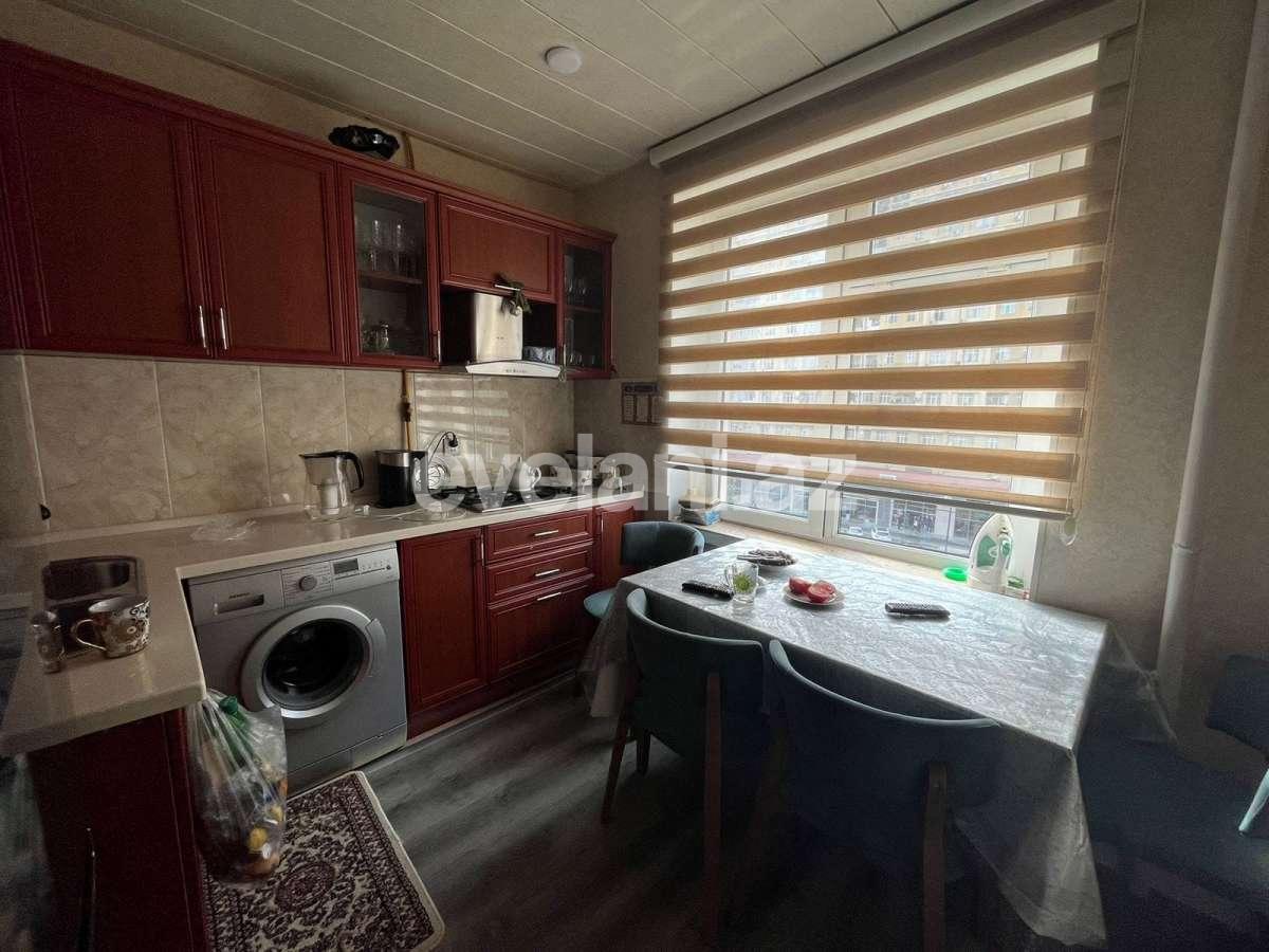 Rent, old building, 2 room, 65 m², Baku, Khatai r, Hazi Aslanov m.