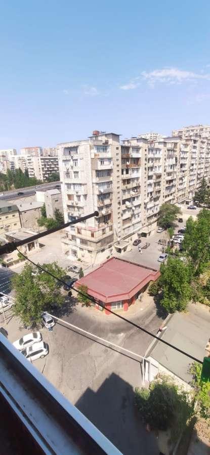 Satılır, köhnə tikili, 2 otaqlı, 45 m², Bakı, Nizami r, Xalqlar Dostluğu m.