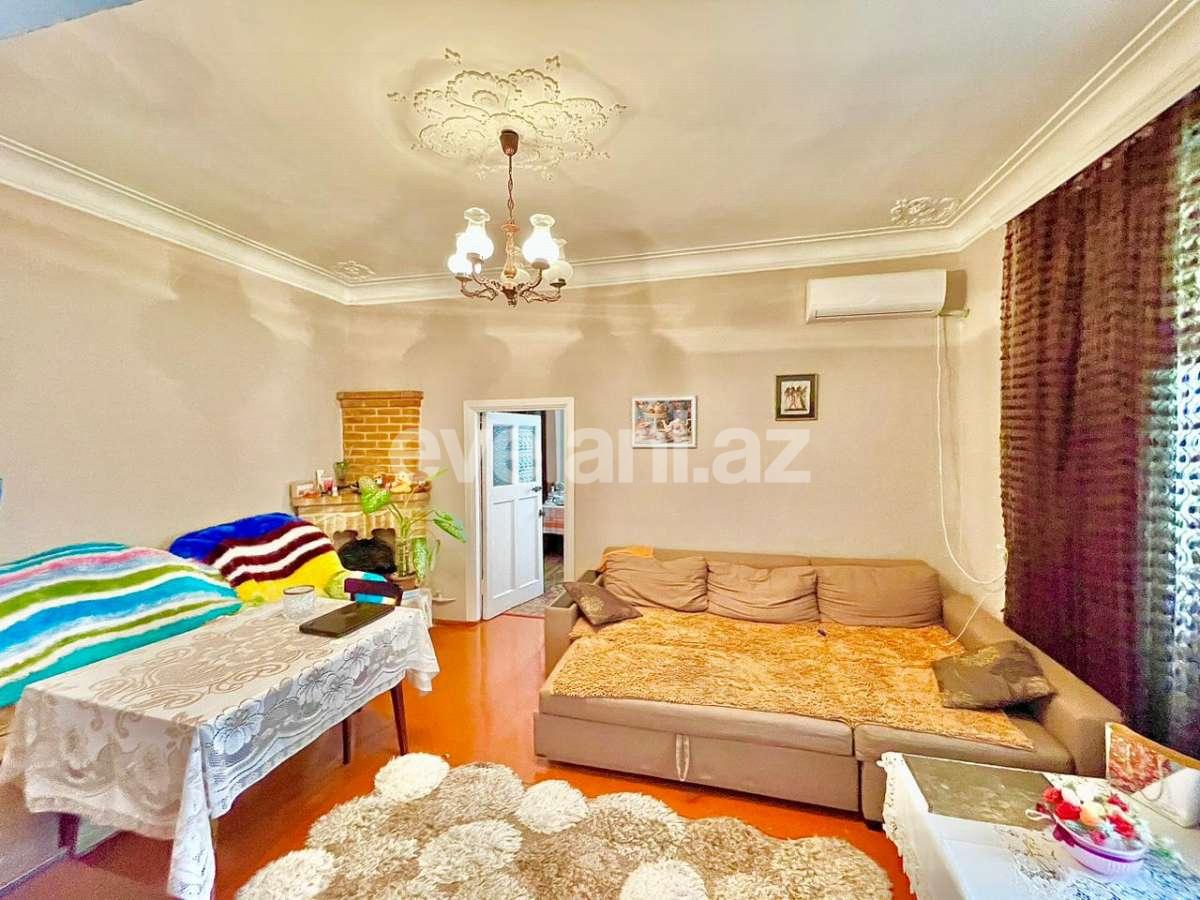 Satılır, köhnə tikili, 2 otaqlı, 55 m², Bakı, Nizami r, Qara Qarayev m.