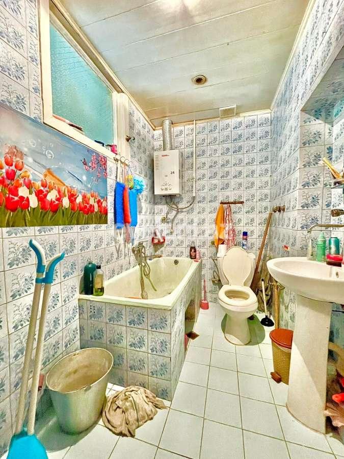 Satılır, köhnə tikili, 2 otaqlı, 55 m², Bakı, Nizami r, Qara Qarayev m.