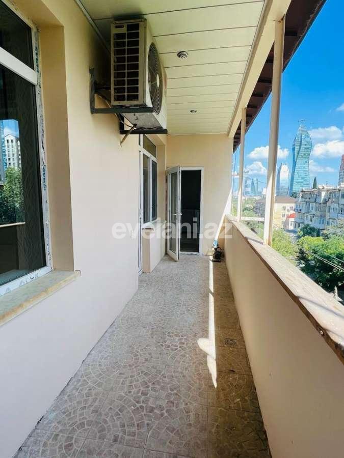 Satılır, köhnə tikili, 4 otaqlı, 105 m², Bakı, Nərimanov r, Nəriman Nərimanov m.