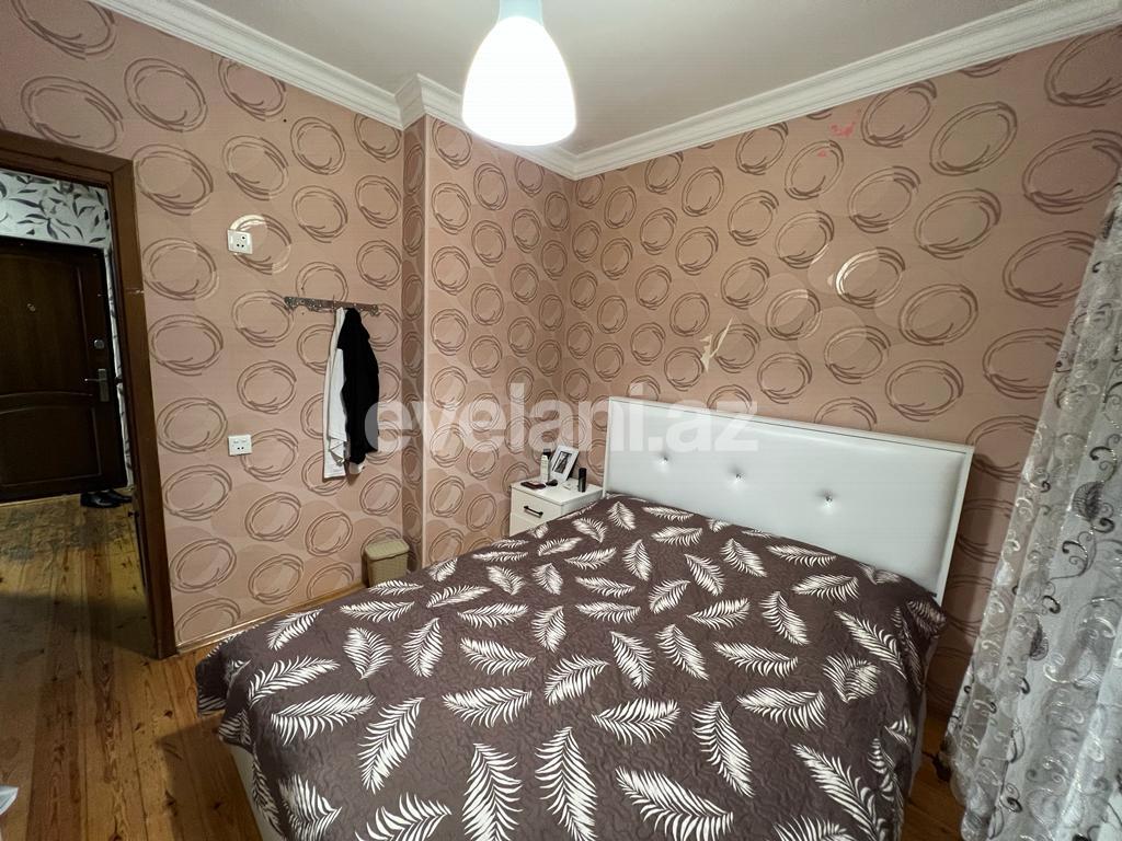 Satılır, köhnə tikili, 3 otaqlı, 70 m², Bakı, Suraxanı r, Yeni Günəşli q, Xalqlar Dostluğu m.