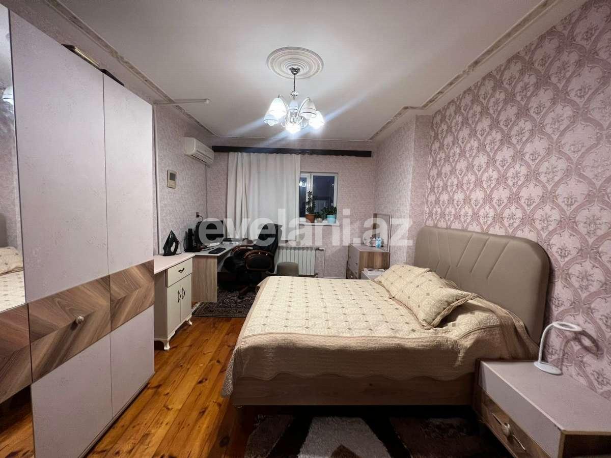 Satılır, köhnə tikili, 3 otaqlı, 80 m², Bakı, Suraxanı r, Yeni Günəşli q, Xalqlar Dostluğu m.