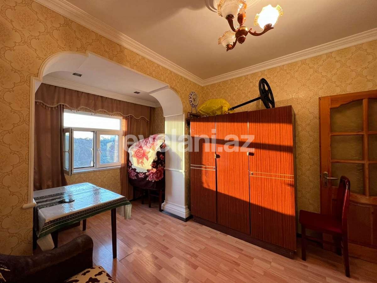 Satılır, köhnə tikili, 3 otaqlı, 80 m², Bakı, Suraxanı r, Yeni Günəşli q.