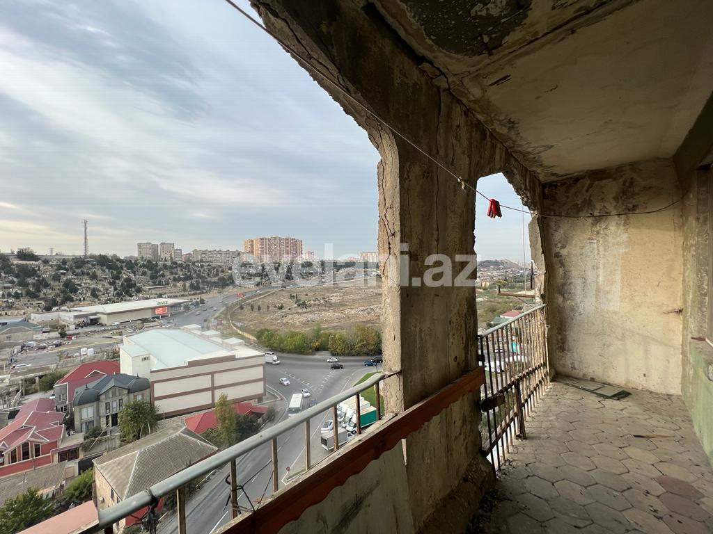 Satılır, köhnə tikili, 3 otaqlı, 80 m², Bakı, Suraxanı r, Yeni Günəşli q, Xalqlar Dostluğu m.