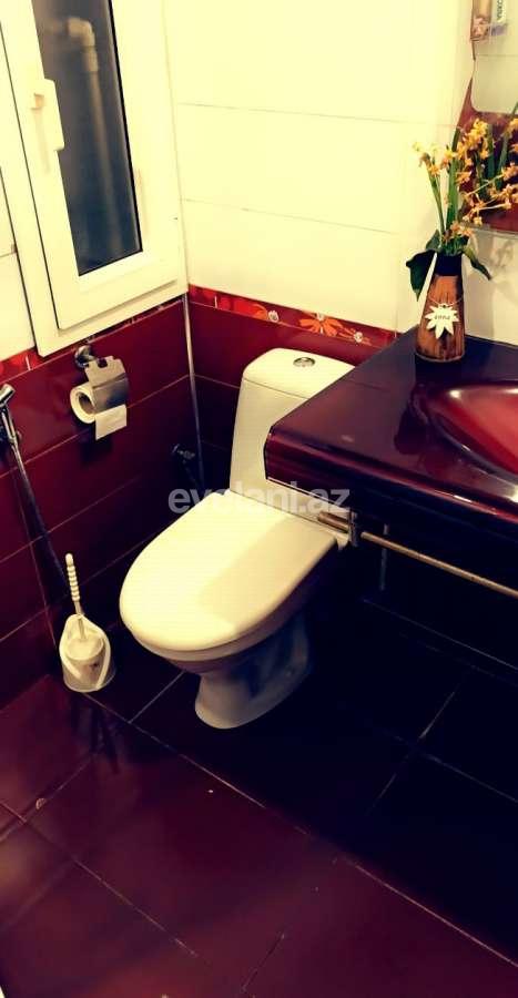 Satılır, köhnə tikili, 356 otaqlı, 56 m², Bakı, Binəqədi r, 7-ci mikrorayon q, Azadlıq prospekti m.