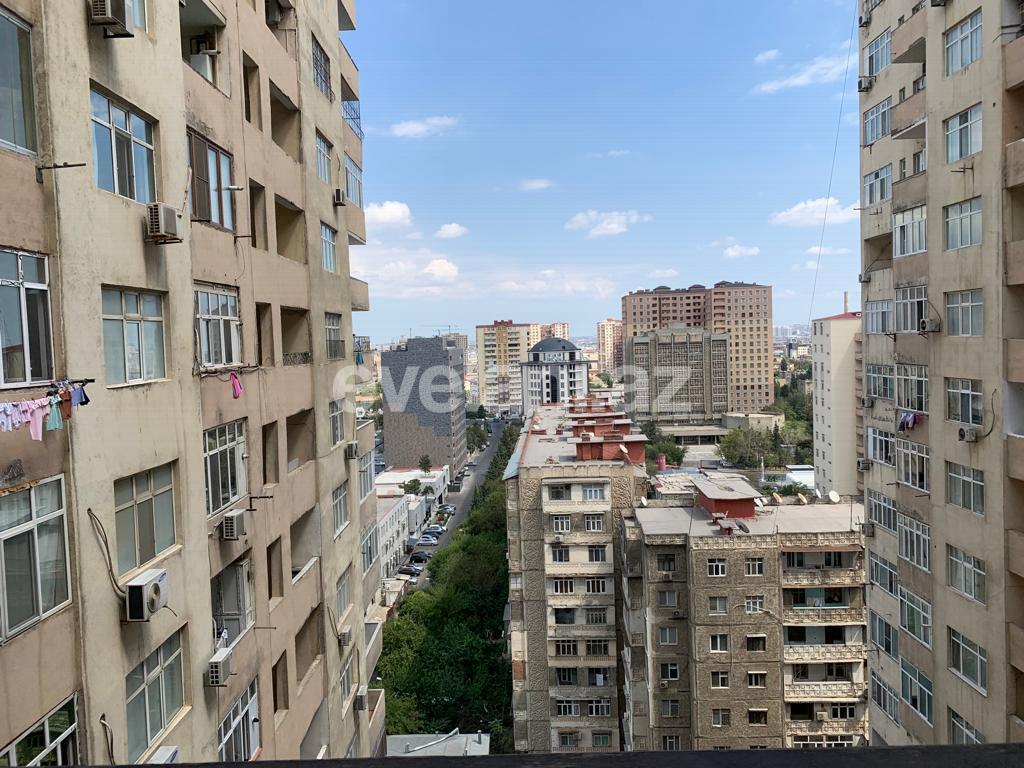 Satılır, yeni tikili, 2 otaqlı, 80 m², Bakı, Binəqədi r, 8-ci mikrorayon q, Azadlıq prospekti m.
