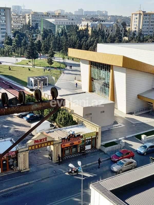 Satılır, köhnə tikili, 3 otaqlı, 70 m², Bakı, Sabunçu r, Bakıxanov q.