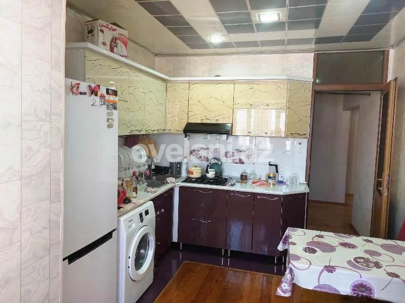 Satılır, köhnə tikili, 3 otaqlı, 70 m², Bakı, Sabunçu r, Bakıxanov q.