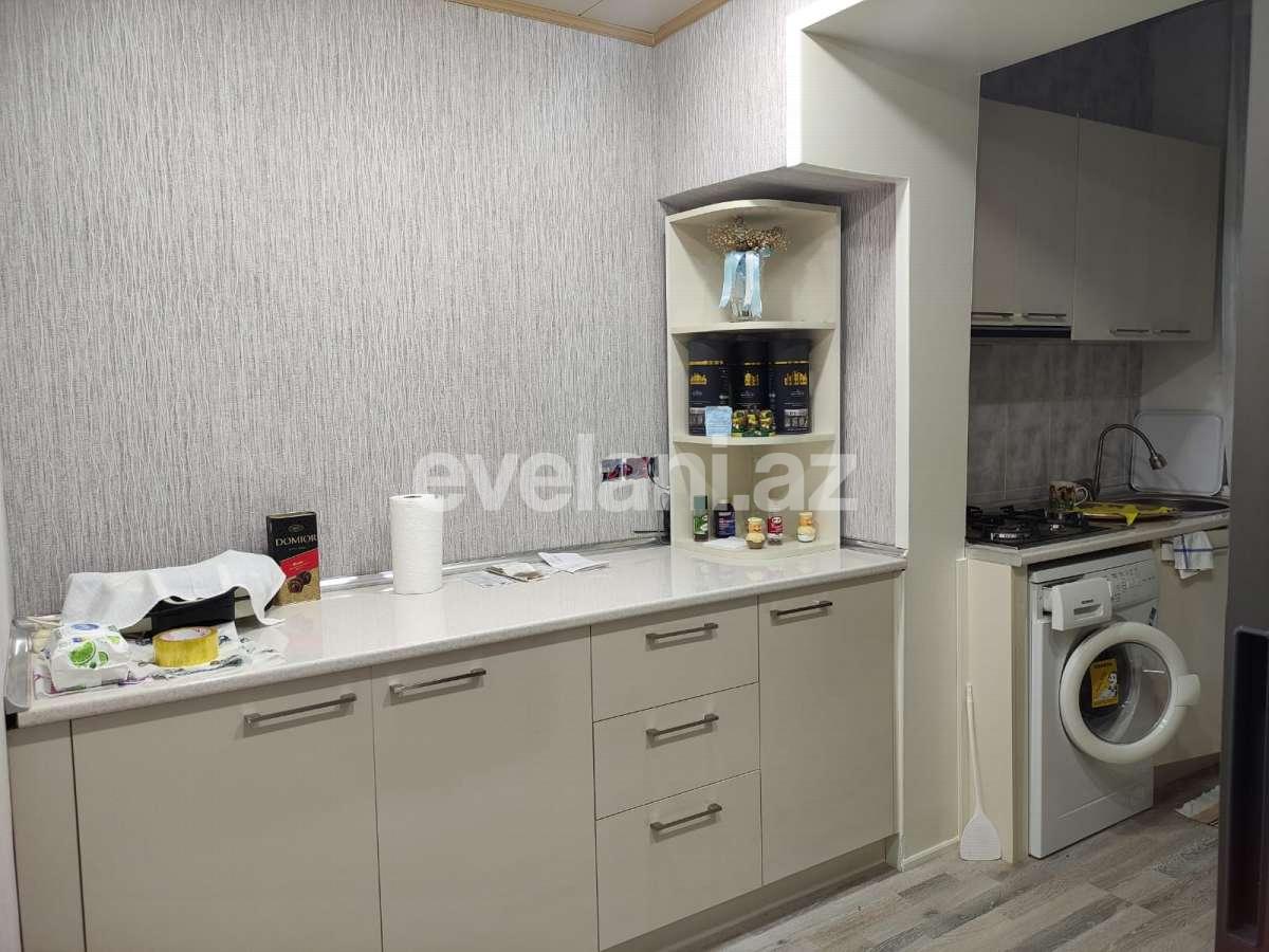 Satılır, köhnə tikili, 3 otaqlı, 65 m², Bakı, Səbail r, Badamdar q.