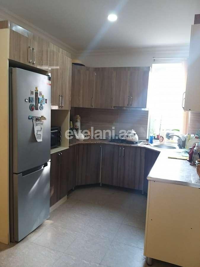 Satılır, həyət evi / bağ, 4 otaqlı, 170 m², Bakı, Səbail r, Badamdar q.