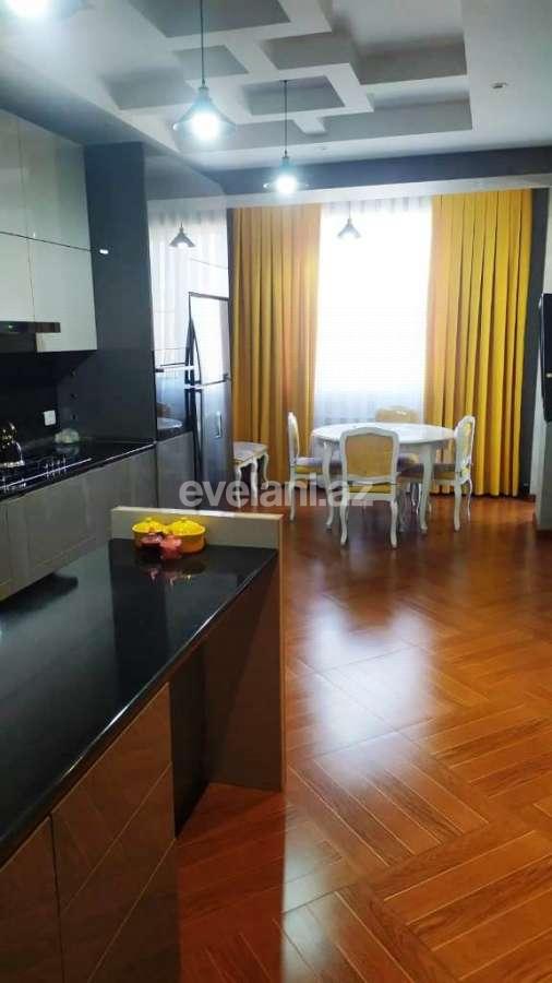 Satılır, yeni tikili, 4 otaqlı, 165 m², Bakı, Binəqədi r, 8-ci mikrorayon q, Azadlıq prospekti m.