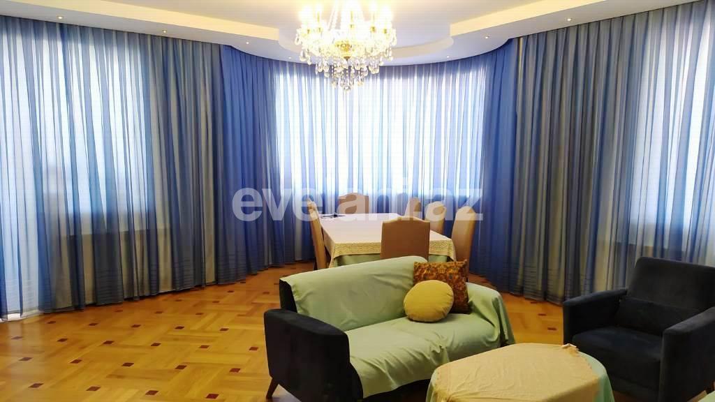 Satılır, yeni tikili, 4 otaqlı, 165 m², Bakı, Binəqədi r, 8-ci mikrorayon q, Azadlıq prospekti m.