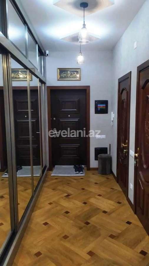 Satılır, yeni tikili, 4 otaqlı, 165 m², Bakı, Binəqədi r, 8-ci mikrorayon q, Azadlıq prospekti m.