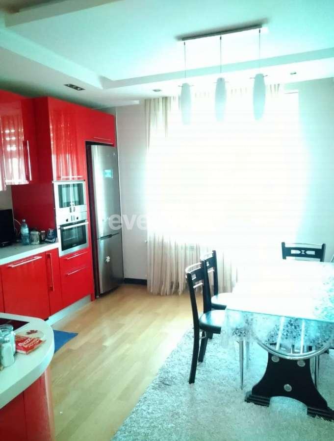Kirayə verilir, yeni tikili, 3 otaqlı, 130 m², Bakı, Xətai r, Şah İsmayıl Xətai m.
