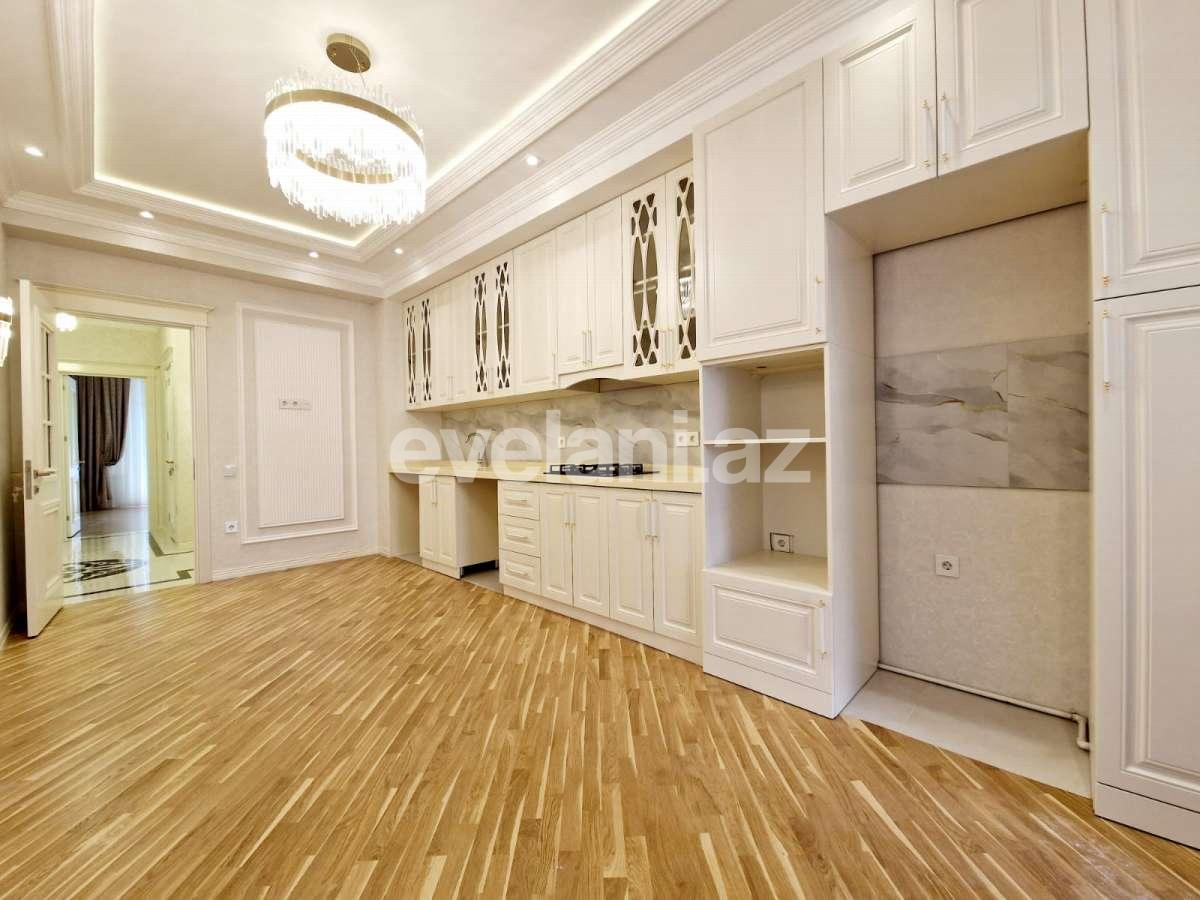 Satılır, yeni tikili, 3 otaqlı, 115 m², Bakı, Nizami r, Qara Qarayev m.