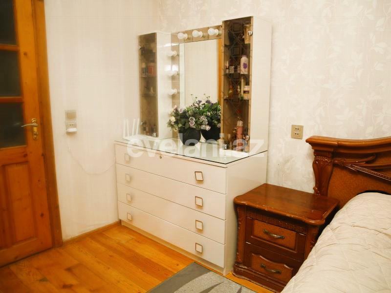 Продаётся, вторичка, 2-комнаты, 55 m², Баку, Ясамальский r, Иншаатчылар m.