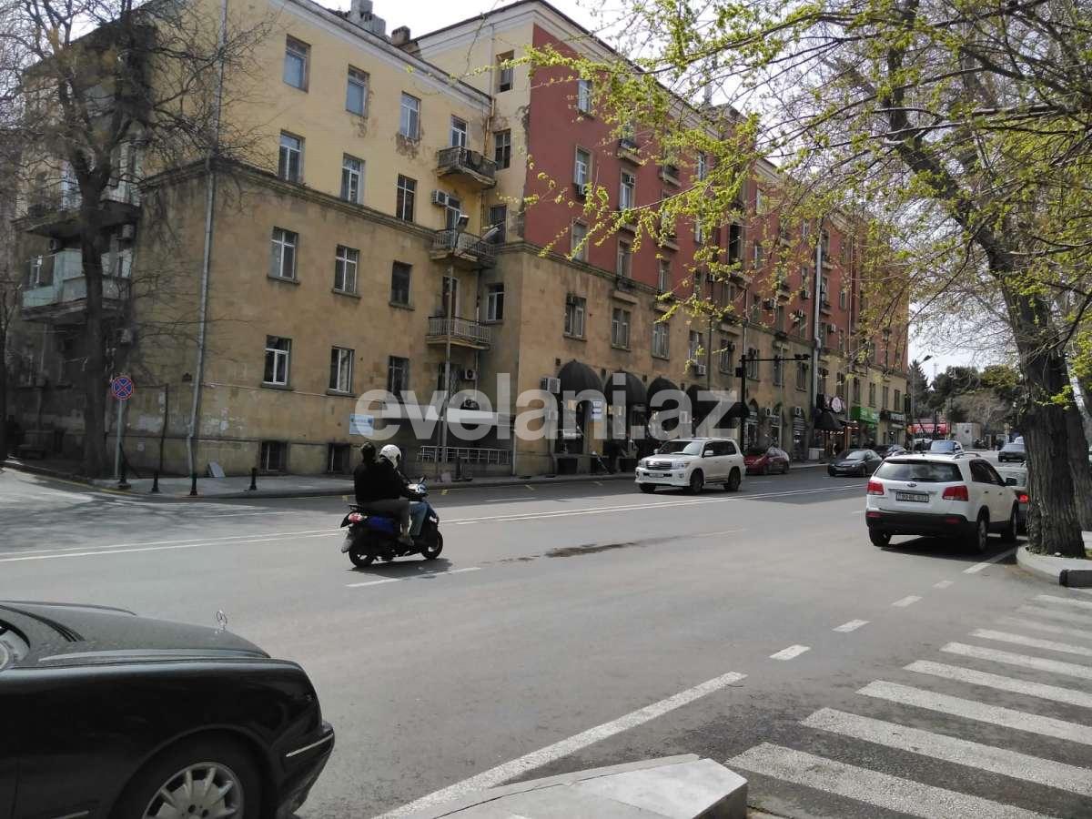 Kirayə verilir, köhnə tikili, 2 otaqlı, 60 m², Bakı, Nəsimi r.