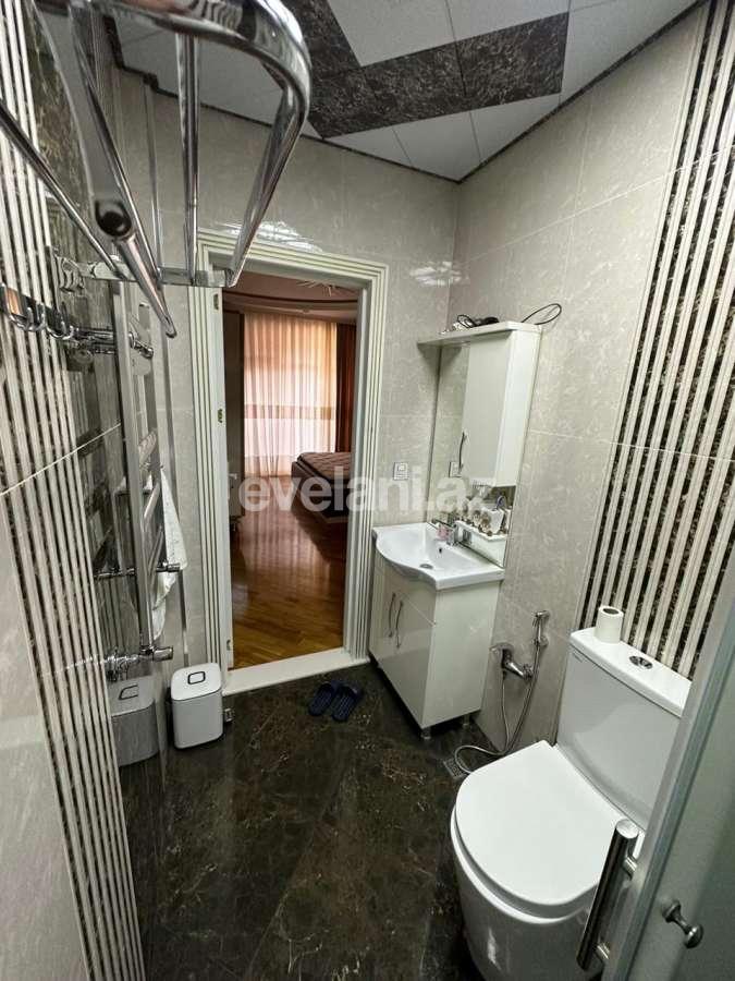 Kirayə verilir, yeni tikili, 3 otaqlı, 135 m², Bakı, Xətai r, Şah İsmayıl Xətai m.