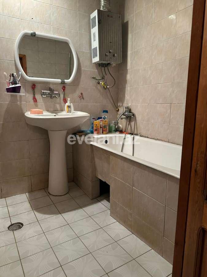 Продаётся, вторичка, 3-комнаты, 64.99 m², Баку, Низаминский r, 8-й километр p, Халглар Достлугу m.