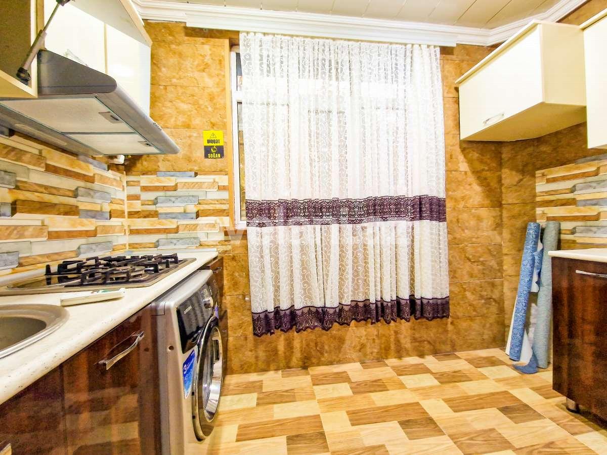 Satılır, köhnə tikili, 3 otaqlı, 50 m², Bakı, Nizami r, Neftçilər m.