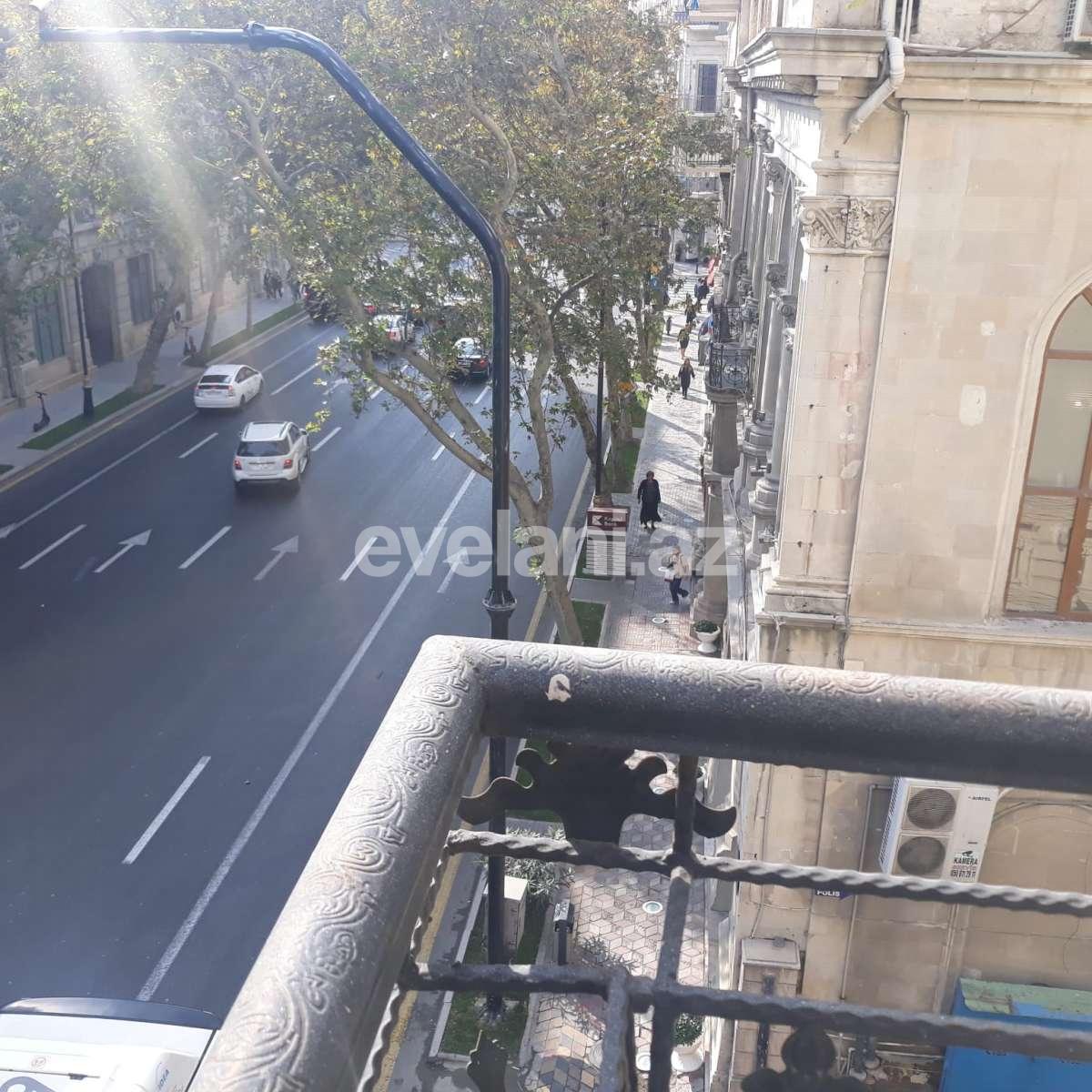 Kirayə verilir, yeni tikili, 4 otaqlı, 100 m², Bakı, Səbail r, Sahil m.