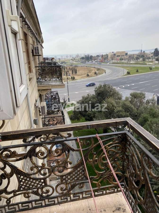 Sale, old building, 3 room, 85 m², Baku, Khatai r, Shah Ismail Khatai m.