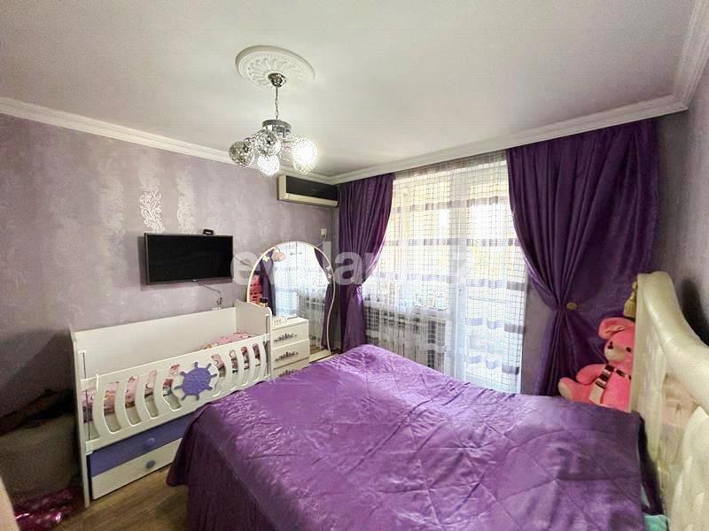 Satılır, köhnə tikili, 3 otaqlı, 70 m², Bakı, Nizami r, 8-ci kilometr q, Qara Qarayev m.
