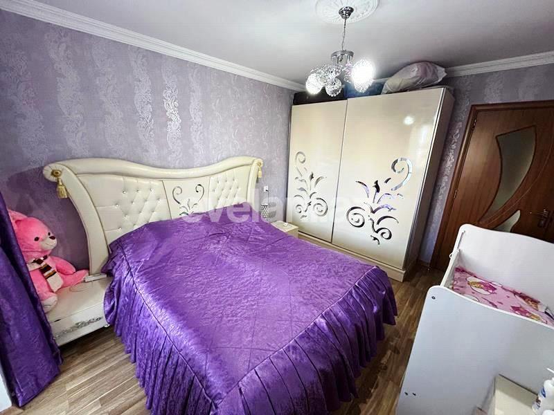 Satılır, köhnə tikili, 3 otaqlı, 70 m², Bakı, Nizami r, 8-ci kilometr q, Qara Qarayev m.