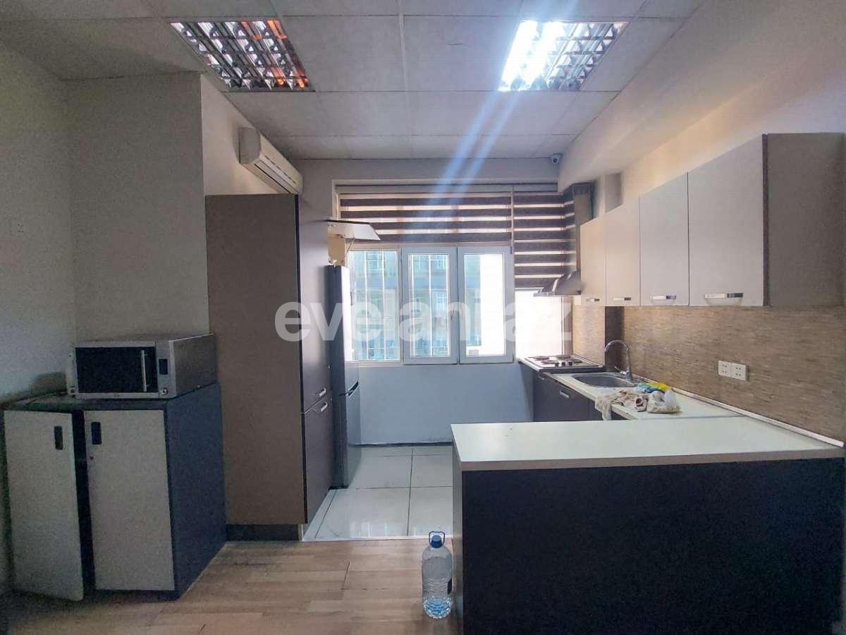 Rent, office, 8 room, 250 m², Baku, Nasimi r.