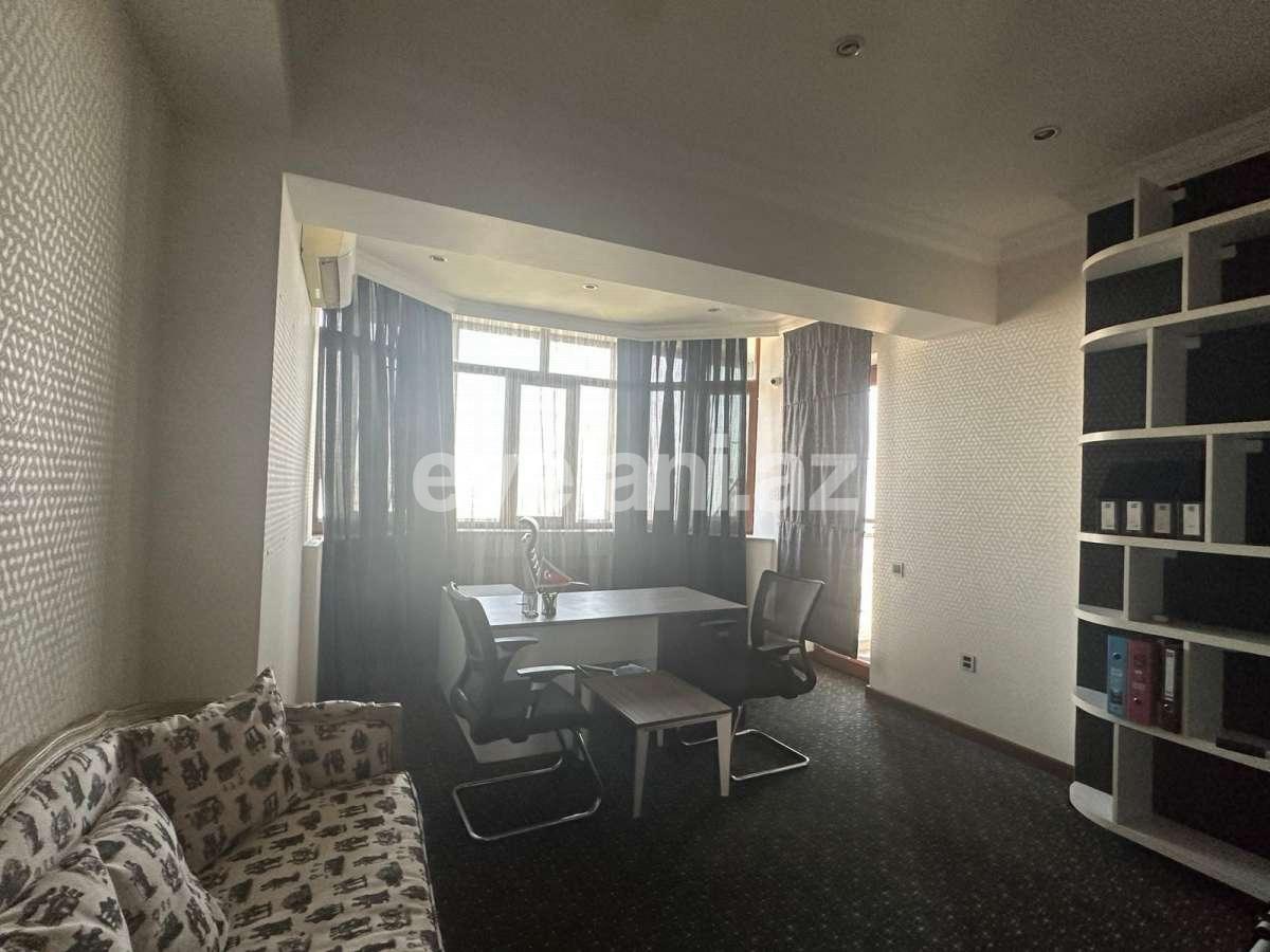 Rent, office, 7 room, 400 m², Baku, Yasamal r, Elmlar Akademiyası m.