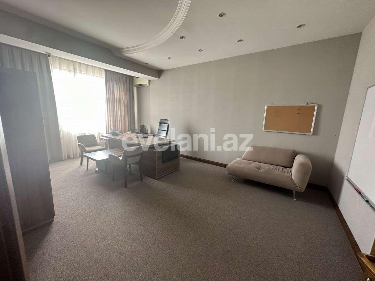 Rent, office, 7 room, 400 m², Baku, Yasamal r, Elmlar Akademiyası m.