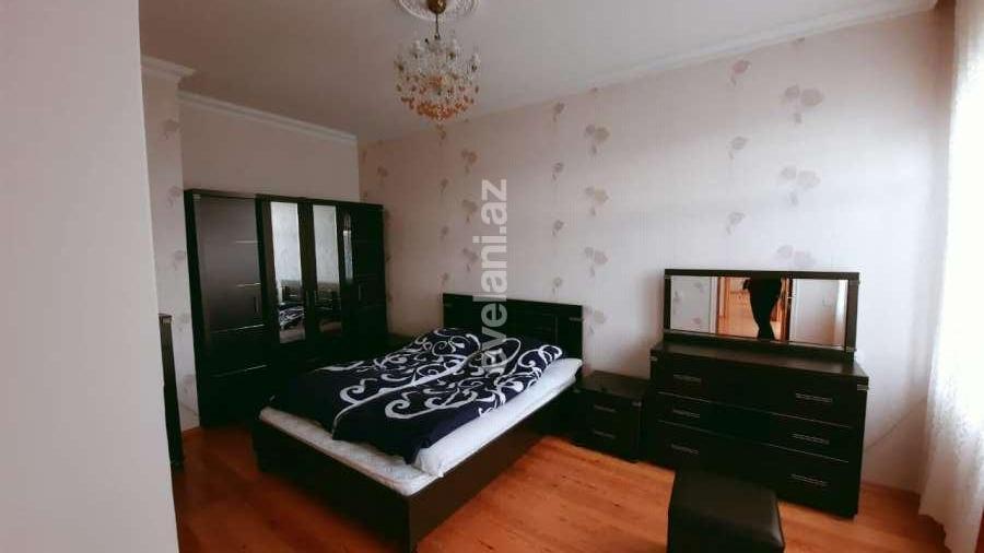 Satılır, həyət evi / bağ, 5 otaqlı, 300 m², Bakı, Suraxanı r, Bülbülə q, Qara Qarayev m.