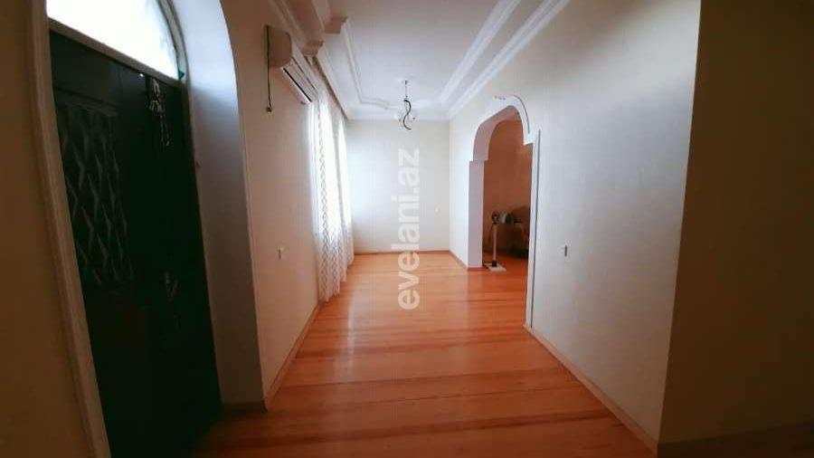 Satılır, həyət evi / bağ, 5 otaqlı, 300 m², Bakı, Suraxanı r, Bülbülə q, Qara Qarayev m.