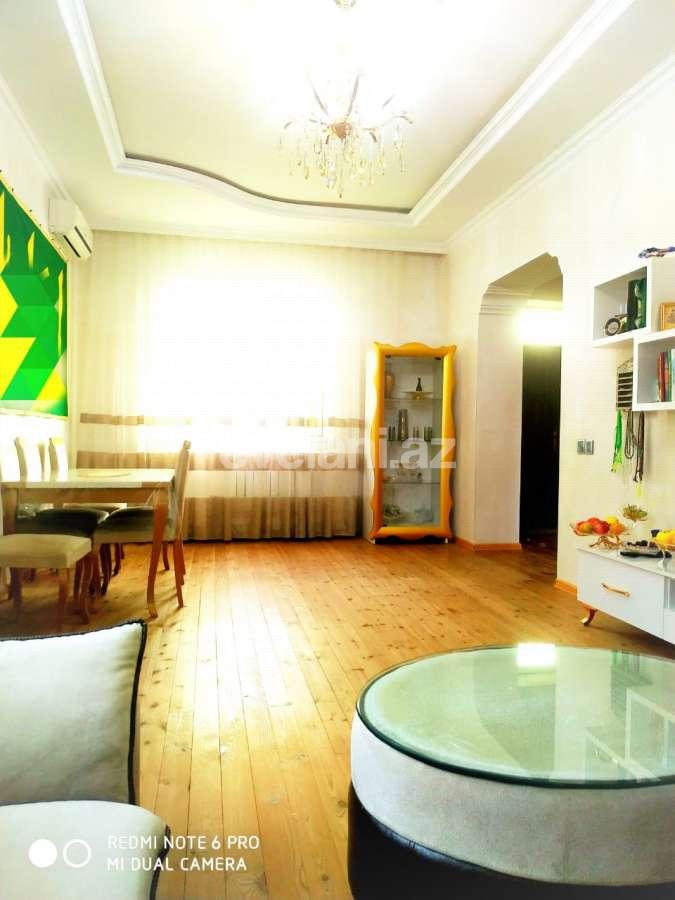 Satılır, həyət evi / bağ, 4 otaqlı, 240 m², Bakı, Suraxanı r, Qaraçuxur q.