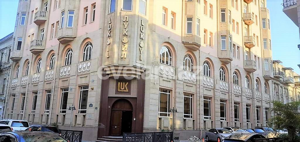 Sale, old building, 3 room, 110 m², Baku, Sabail r, Sahil m.