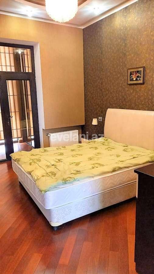 Sale, old building, 3 room, 110 m², Baku, Sabail r, Sahil m.