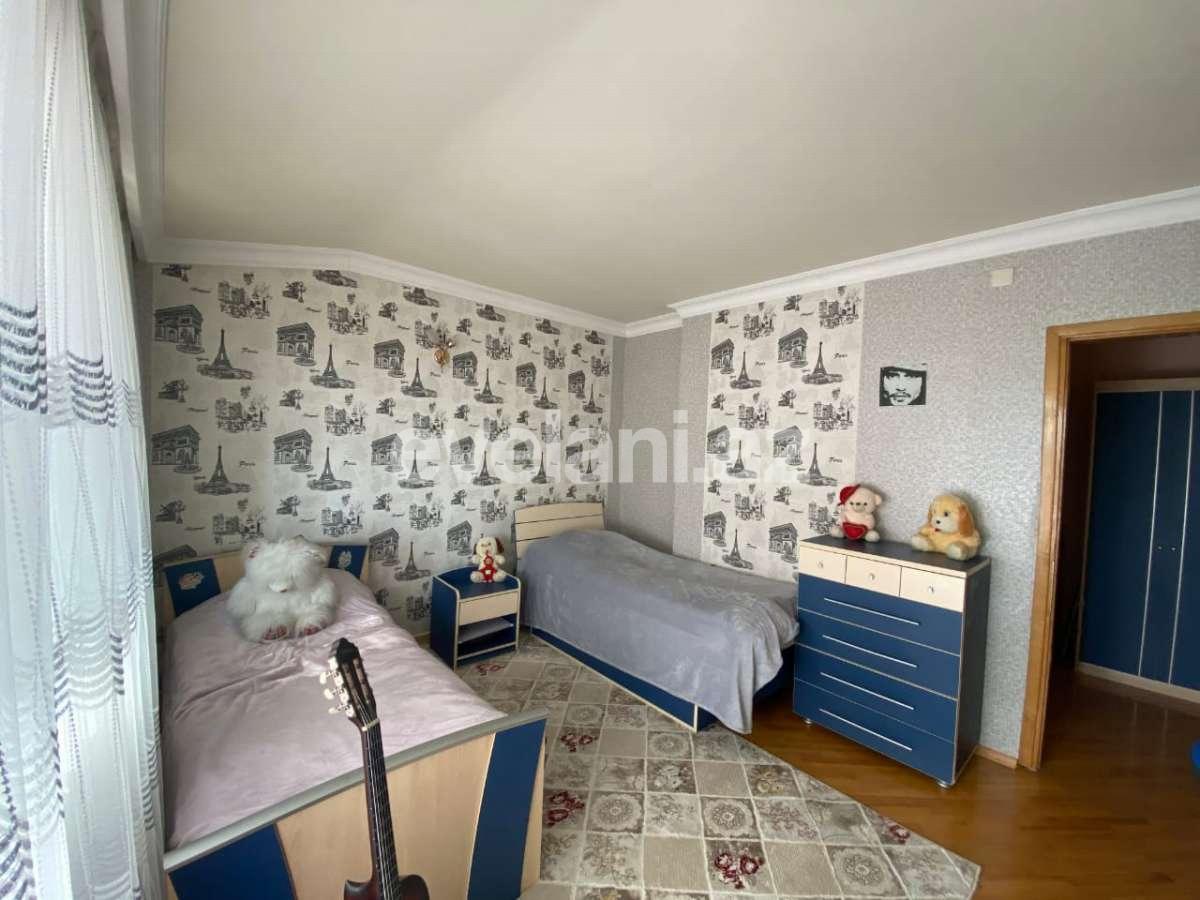 Satılır, yeni tikili, 5 otaqlı, 153 m², Bakı, Nizami r, Qara Qarayev m.