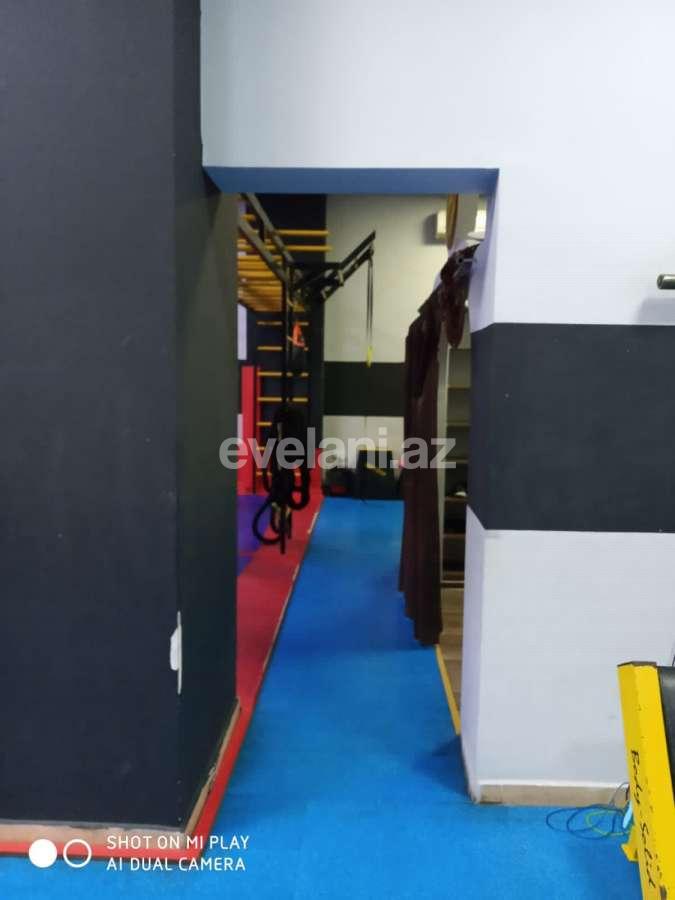 Satılır, ofis, 2 otaqlı, 220 m², Bakı, Binəqədi r, Azadlıq prospekti m.