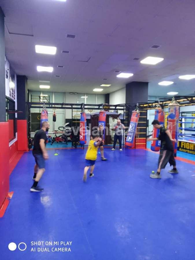 Satılır, ofis, 2 otaqlı, 220 m², Bakı, Binəqədi r, Azadlıq prospekti m.