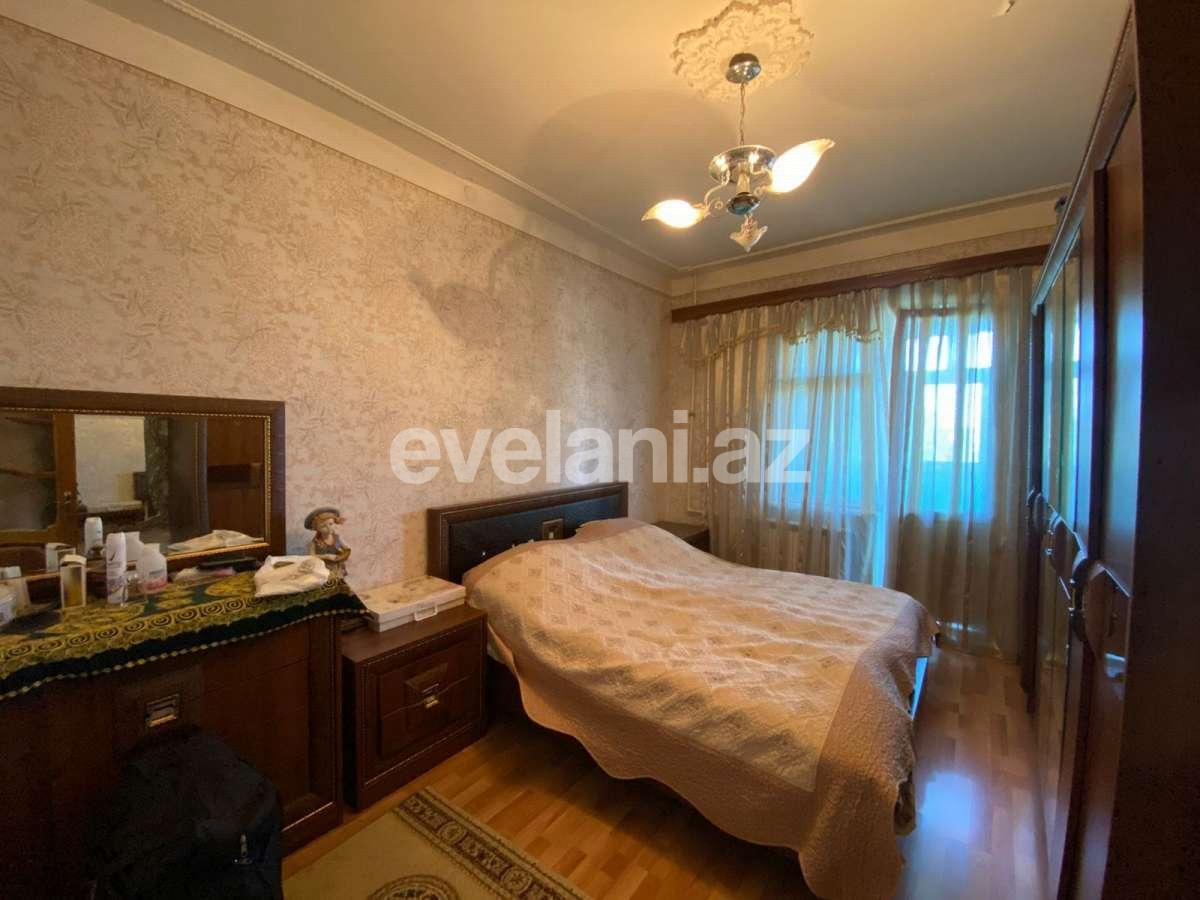 Satılır, köhnə tikili, 3 otaqlı, 80 m², Bakı, Nizami r, Xalqlar Dostluğu m.