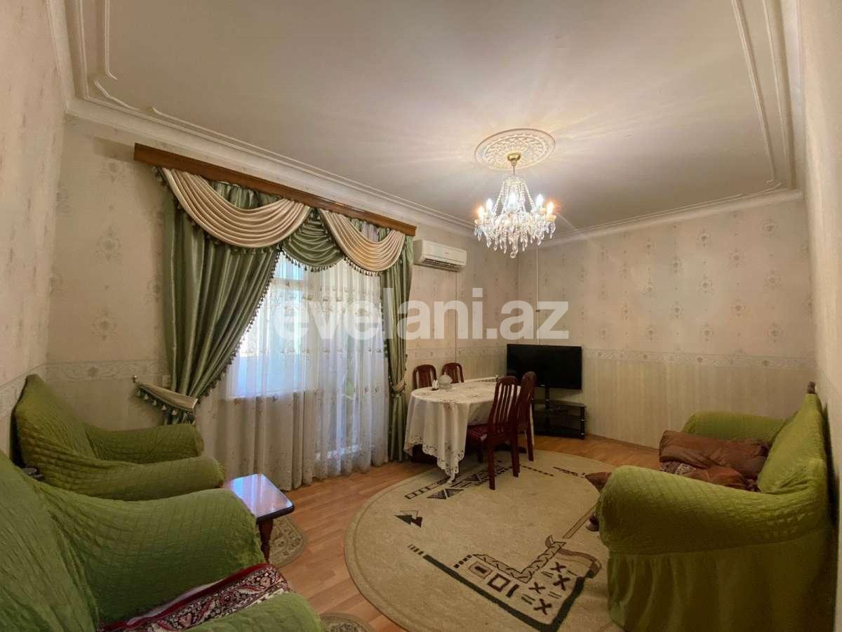 Satılır, köhnə tikili, 3 otaqlı, 80 m², Bakı, Nizami r, Xalqlar Dostluğu m.
