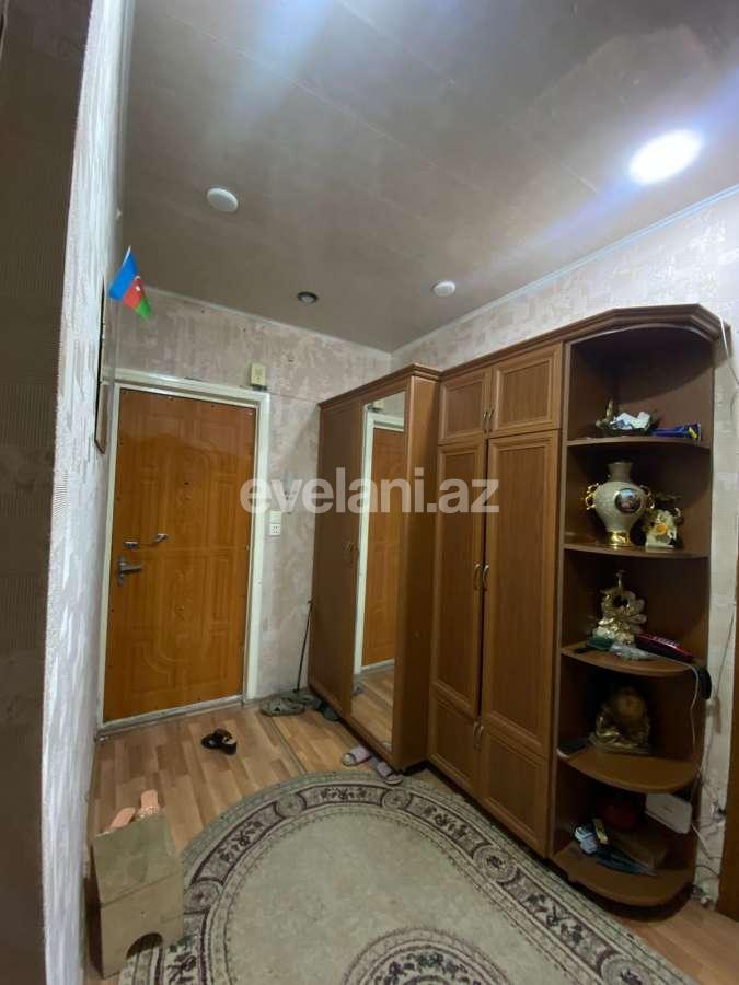 Satılır, köhnə tikili, 3 otaqlı, 80 m², Bakı, Nizami r, Xalqlar Dostluğu m.
