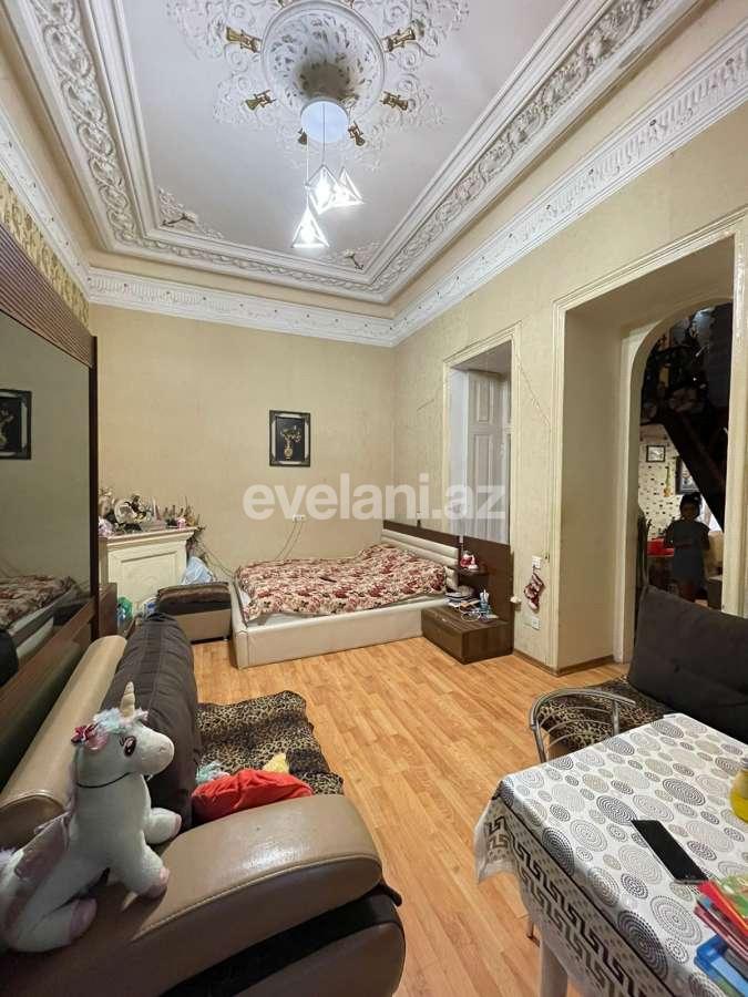 Satılır, köhnə tikili, 3 otaqlı, 50 m², Bakı, Səbail r, İçəri Şəhər m.